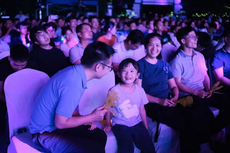 �������ʹ���-׷�󿵽�,����һ������