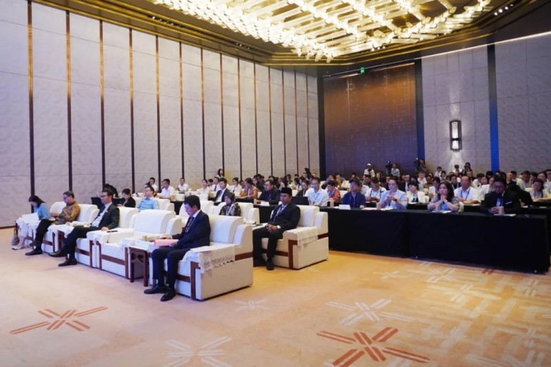 �������ʹ���-׷�󿵽�,����һ������