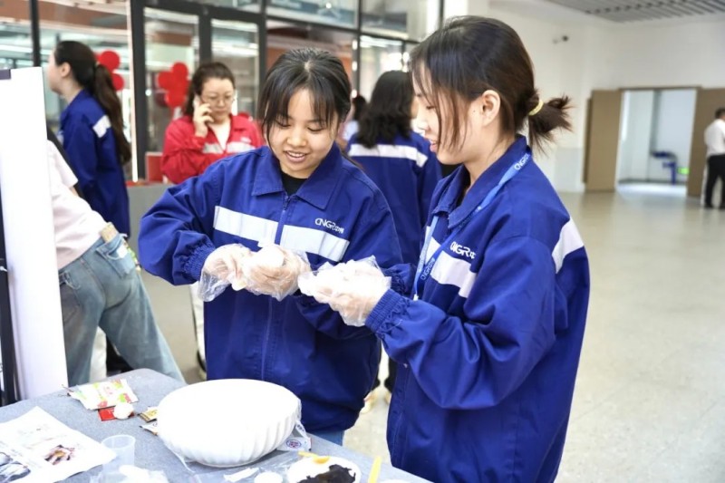 �������ʹ���-׷�󿵽�,����һ������