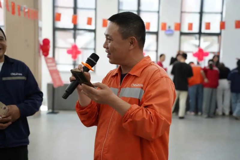 �������ʹ���-׷�󿵽�,����һ������