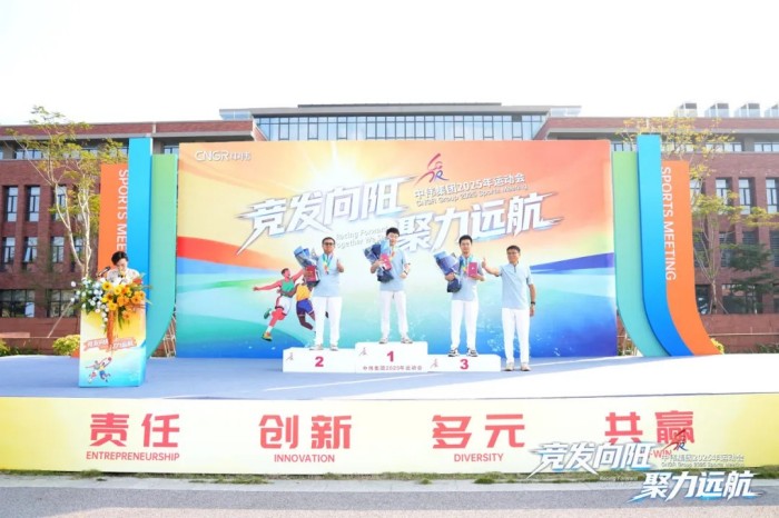 �������ʹ���-׷�󿵽�,����һ������