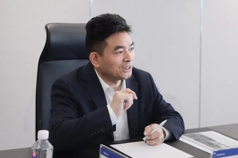 �������ʹ���-׷�󿵽�,����һ������