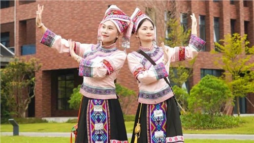 ���׳���� ���������� | ��������:66856top���ݹ�ҵ���ؿ�չ���������������Ļ��˶�